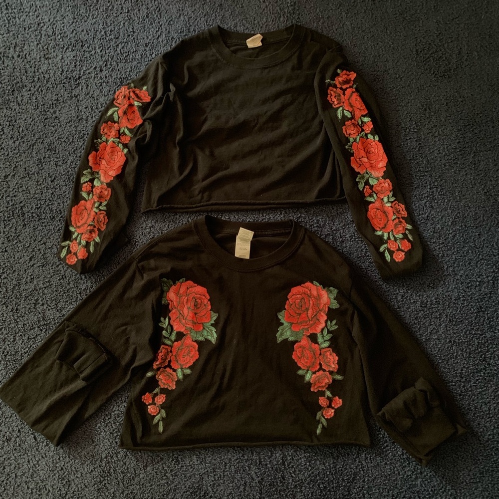 Black Long sleeve Pressed Rose Print Crop Tops